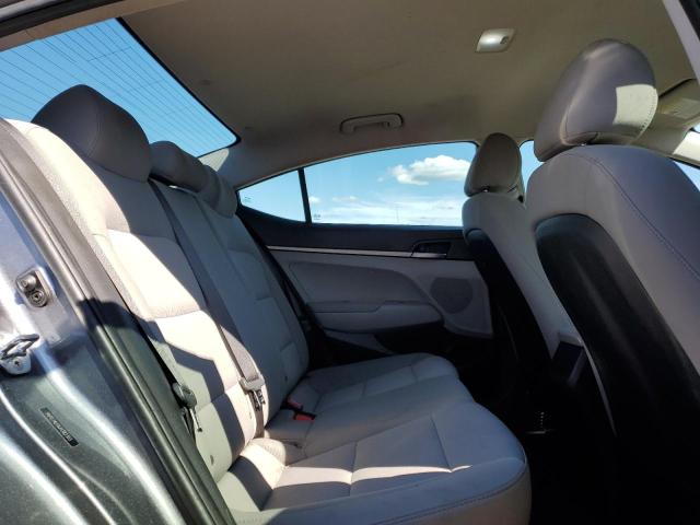 2018 HYUNDAI ELANTRA SE 5NPD74LF6JH382303