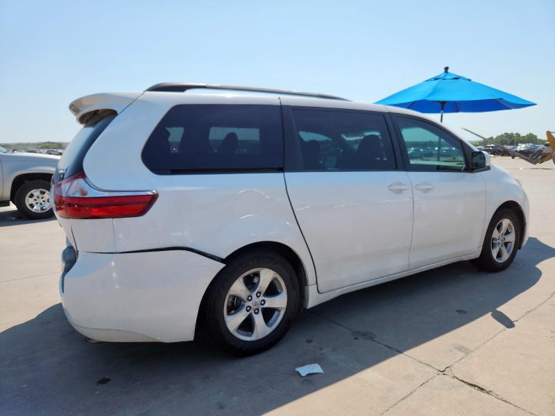 2017 TOYOTA SIENNA LE 5TDKZ3DC3HS850430