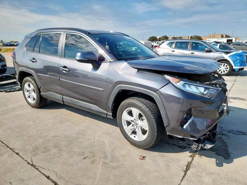 2020 TOYOTA RAV4 XLE - 2T3W1RFV7LW102930
