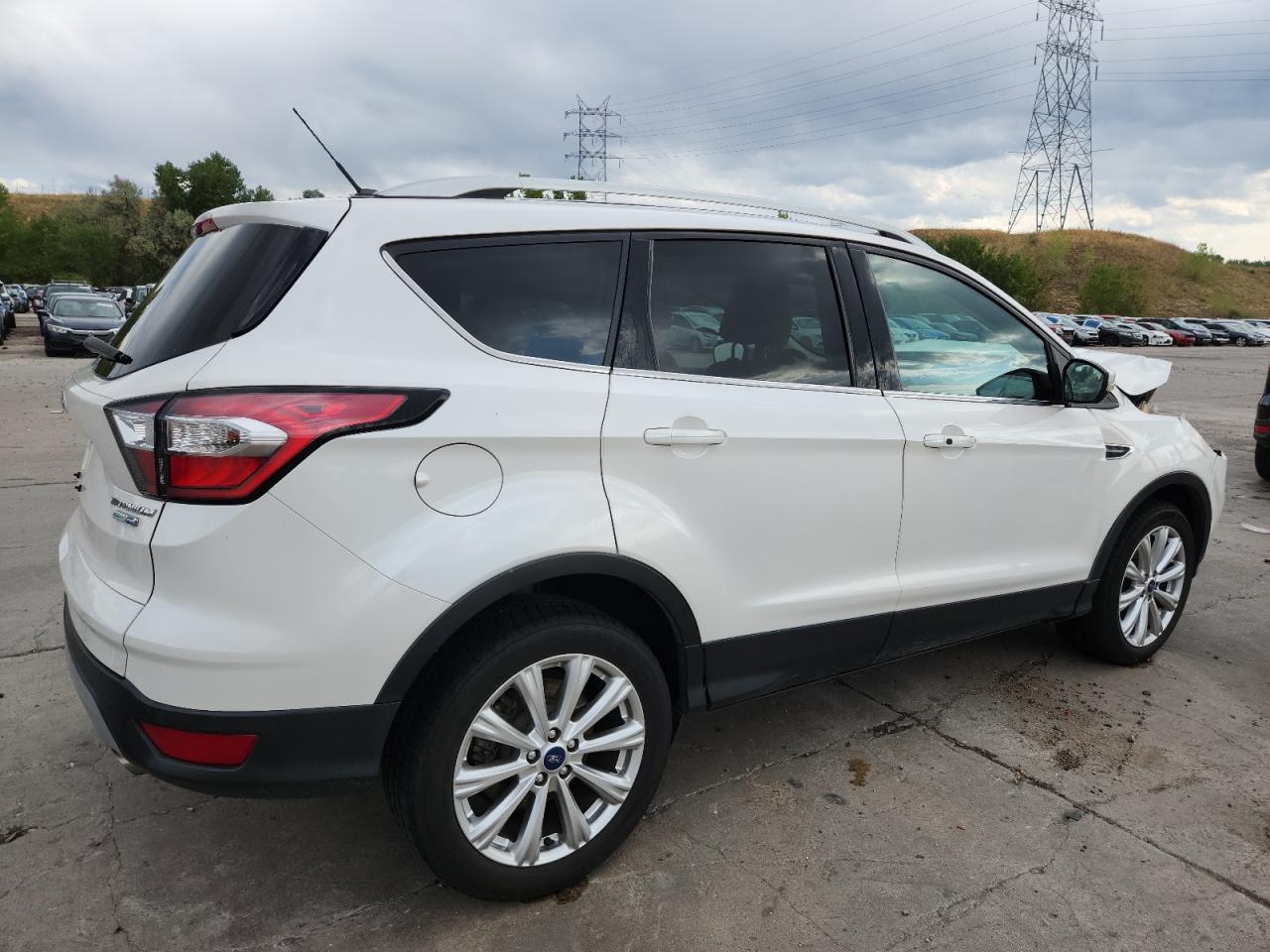 FORD ESCAPE TITANIUM