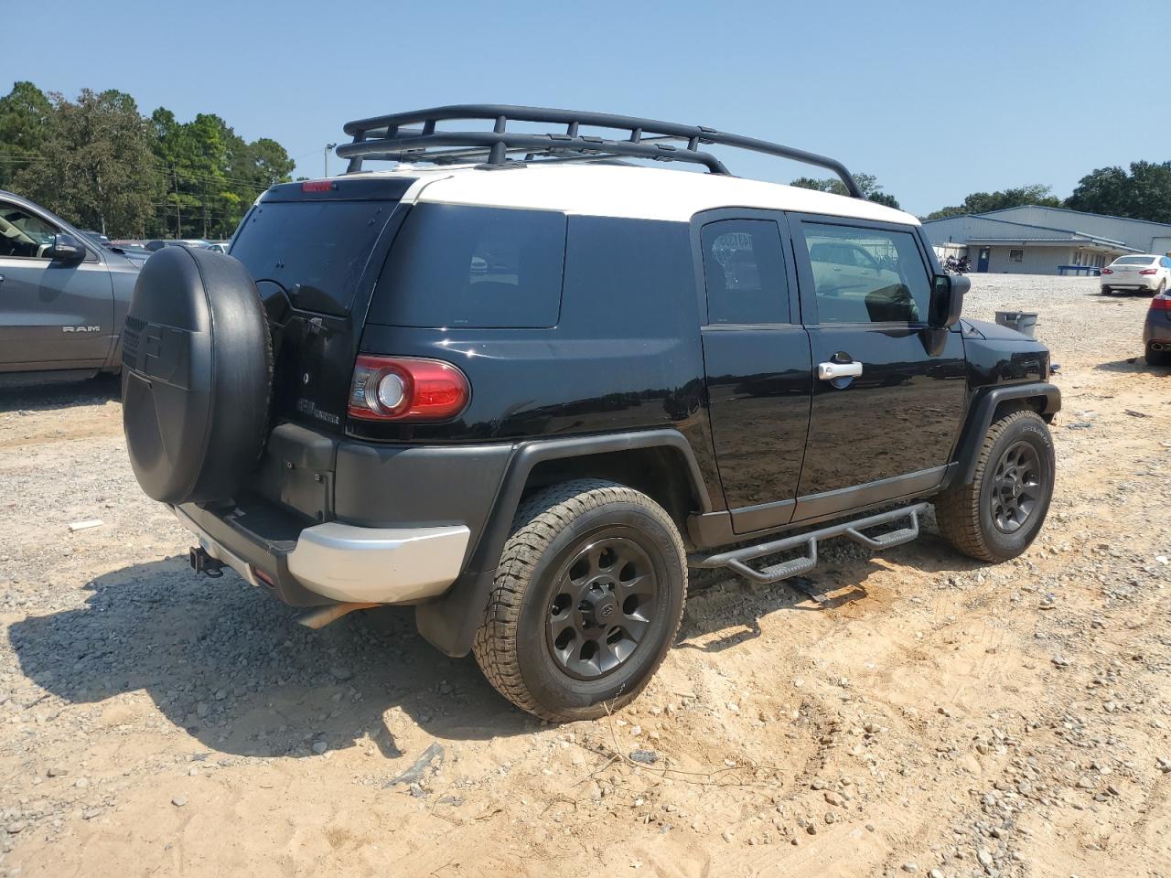 TOYOTA FJ CRUISER