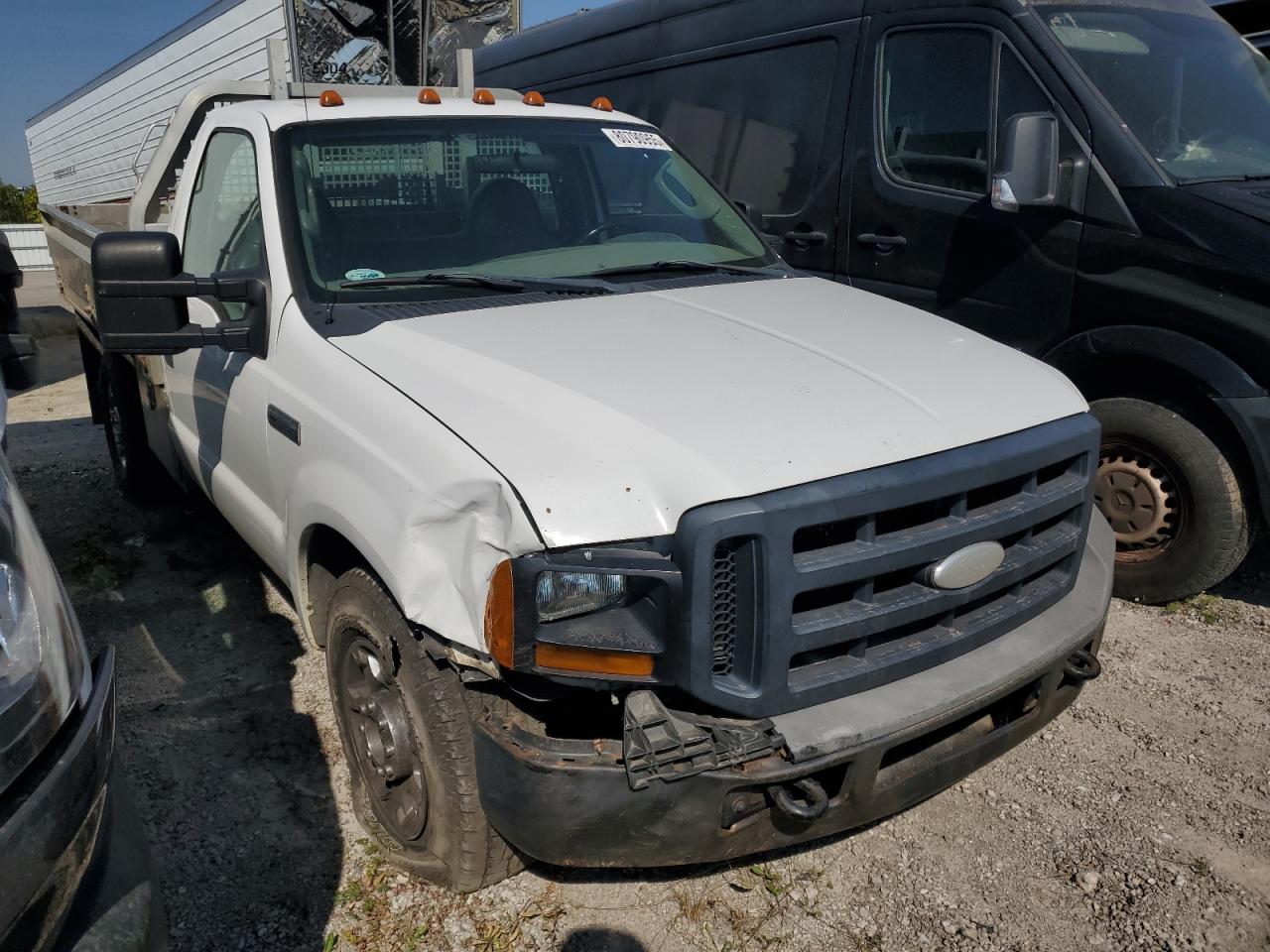 Lot #3270800483 2006 FORD F350 SRW SUPER DUTY