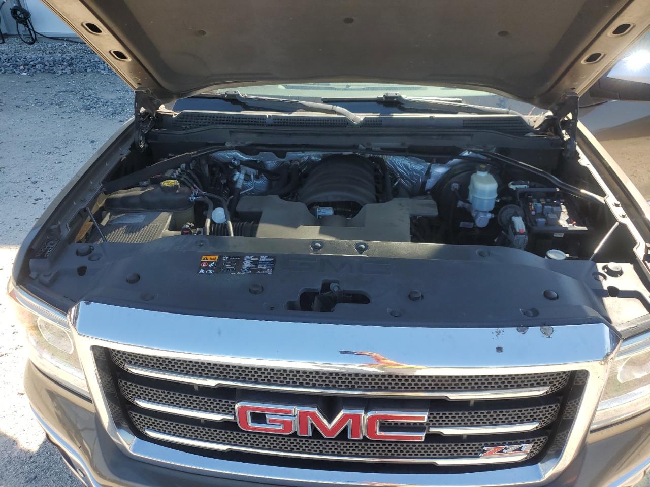 GMC SIERRA C1500 SLT