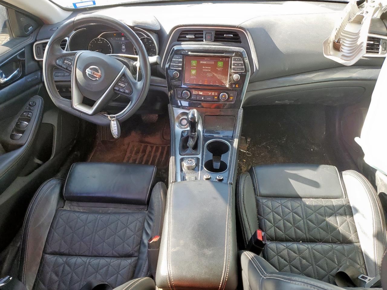 NISSAN MAXIMA PLATINUM