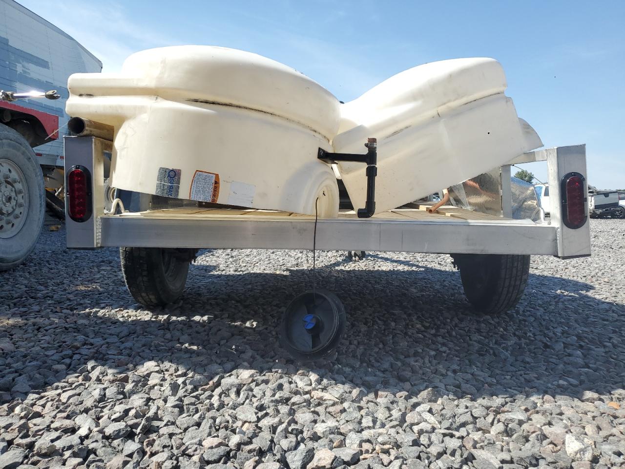 Lot #3255633016 2025 QUALIDUCTS UNKNOWN