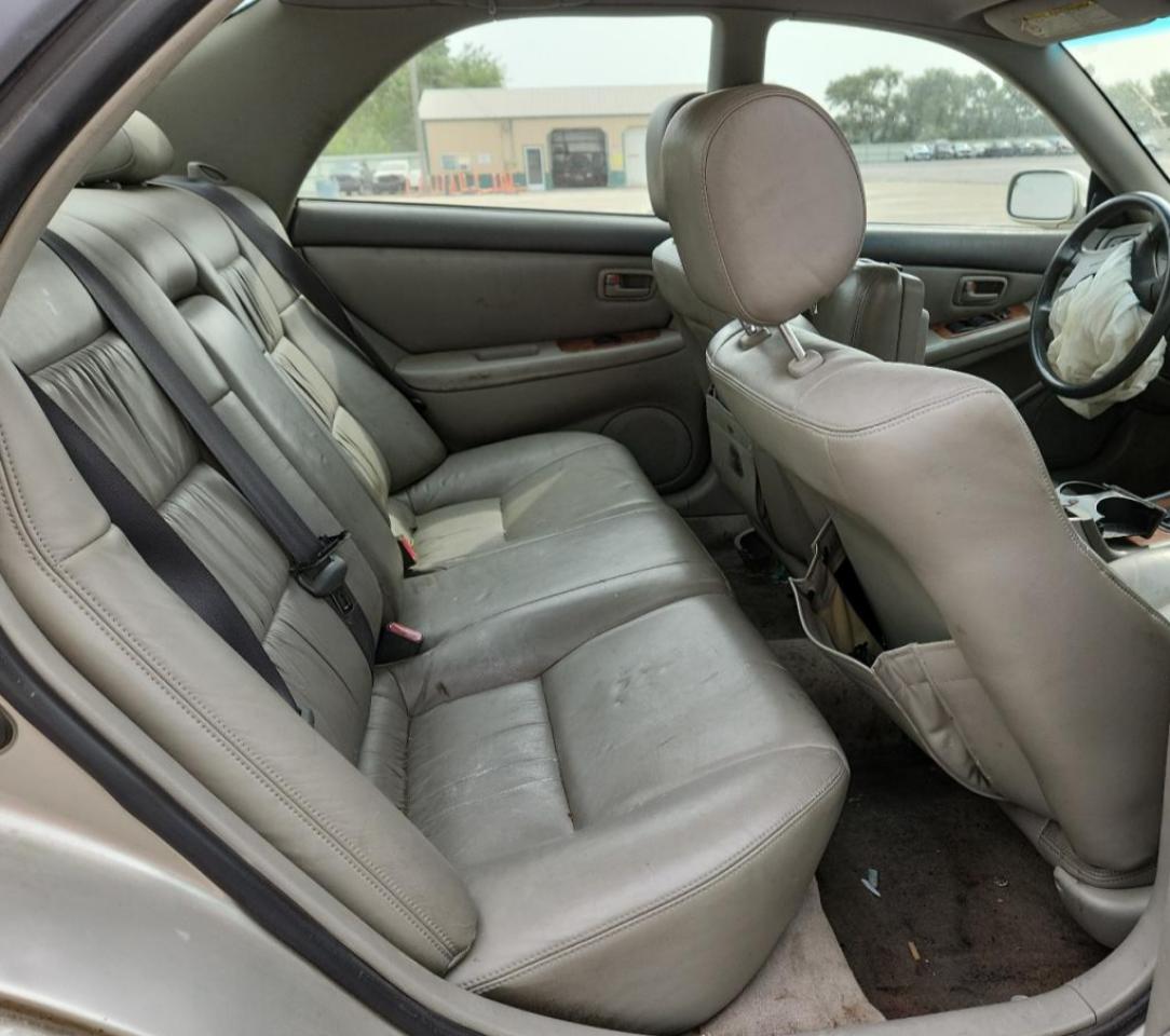 Lexus Es 300 Image 10