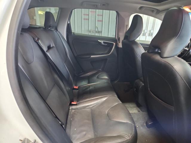 2016 VOLVO XC60 T5 PR YV4612RK8G2782390