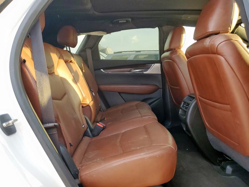 2022 CADILLAC XT5 PREMIUM LUXURY 1GYKNCRS2NZ177971