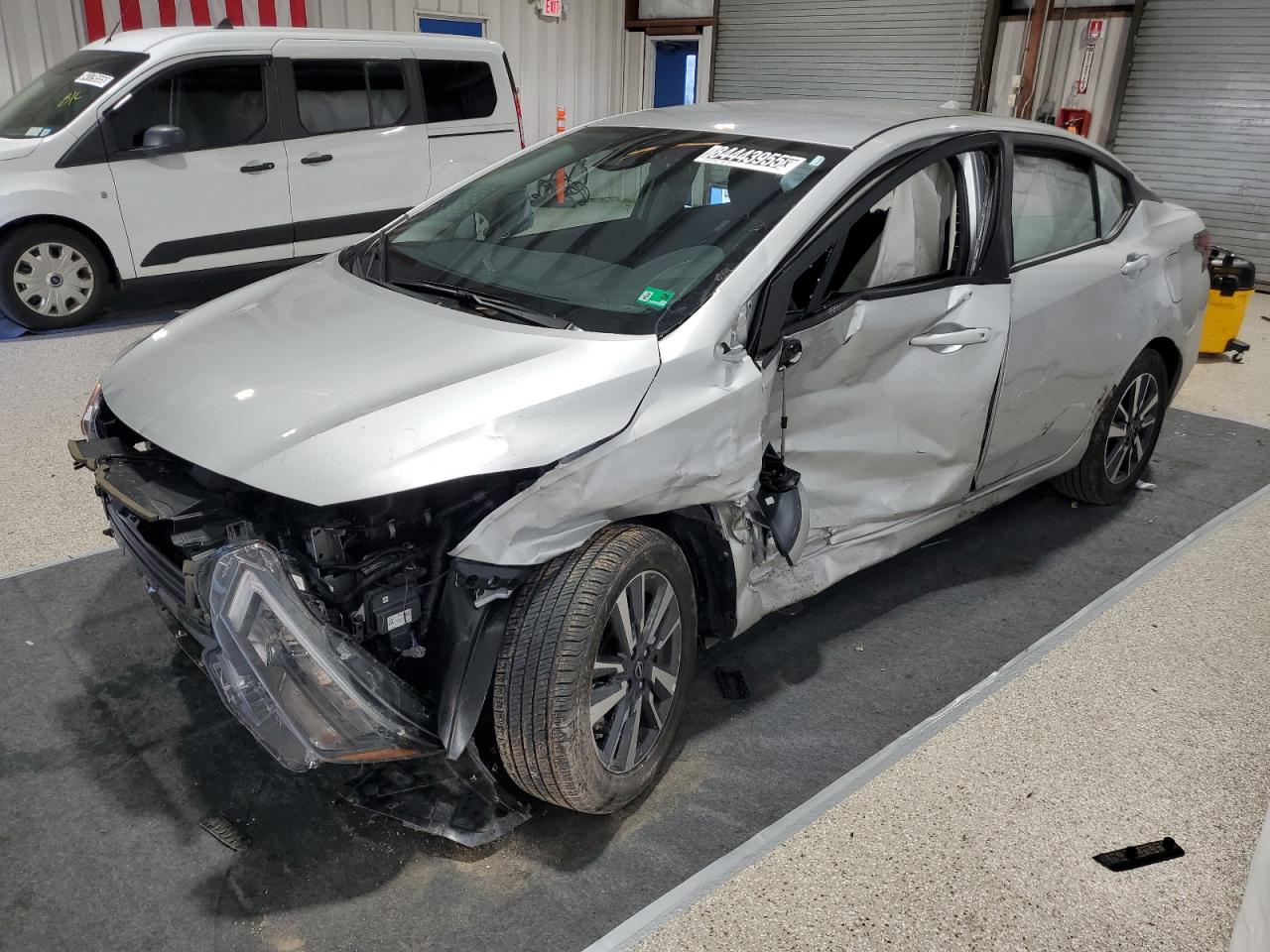 NISSAN VERSA SV