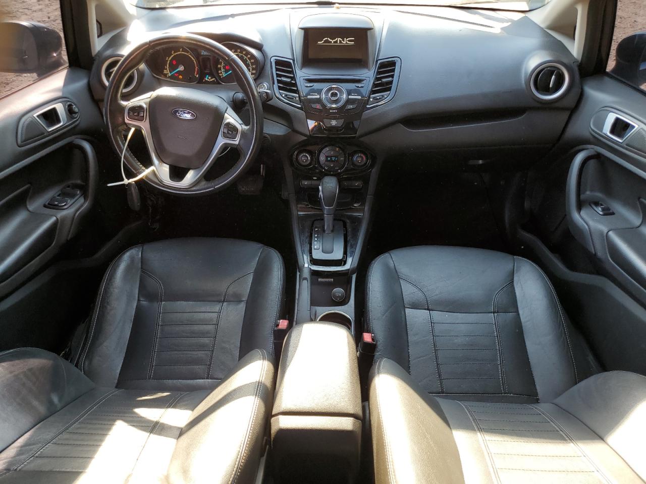 FORD FIESTA TITANIUM