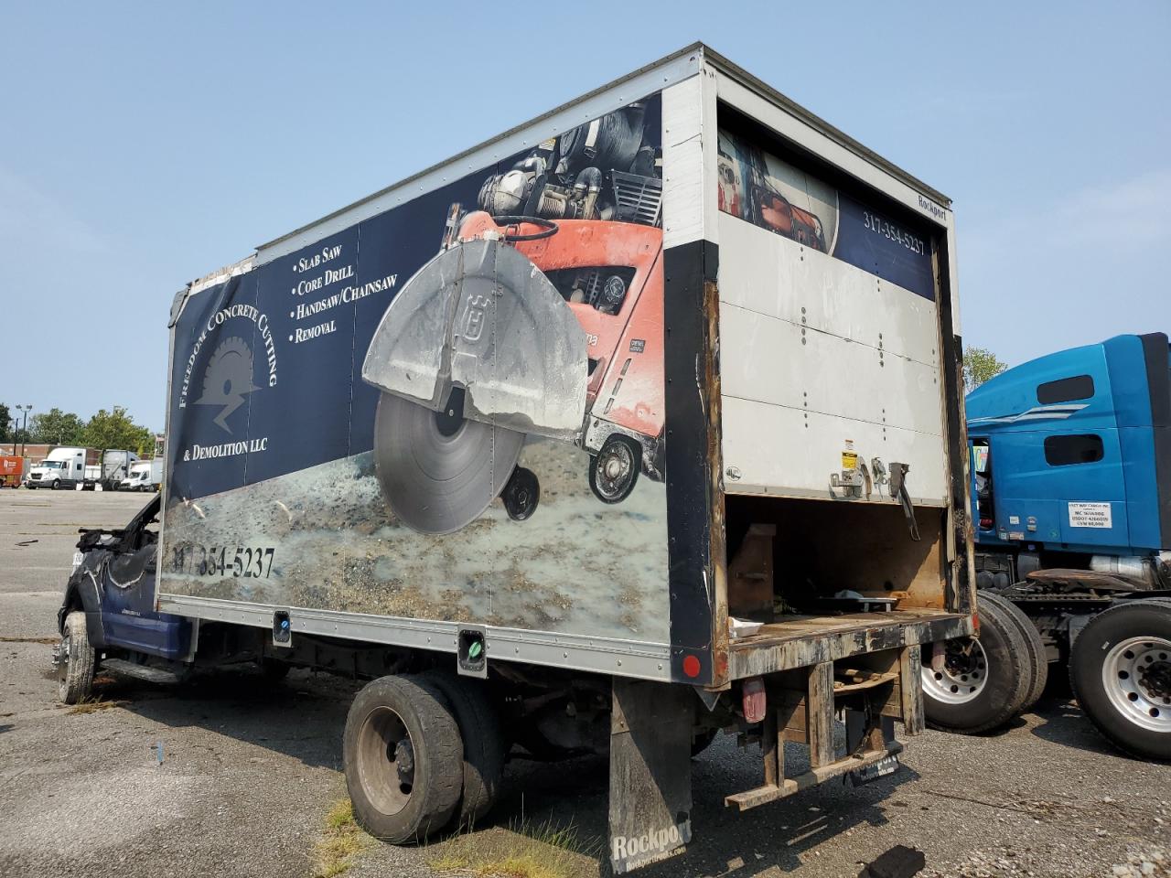 FORD F-550 SUPER DUTY