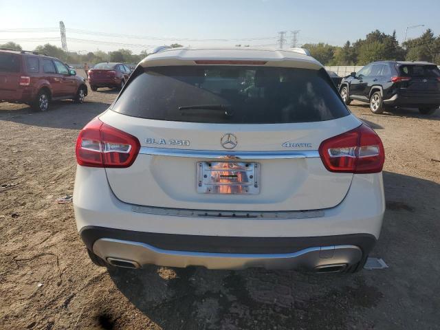 2018 MERCEDES-BENZ GLA 250 4M - WDCTG4GB6JJ373119