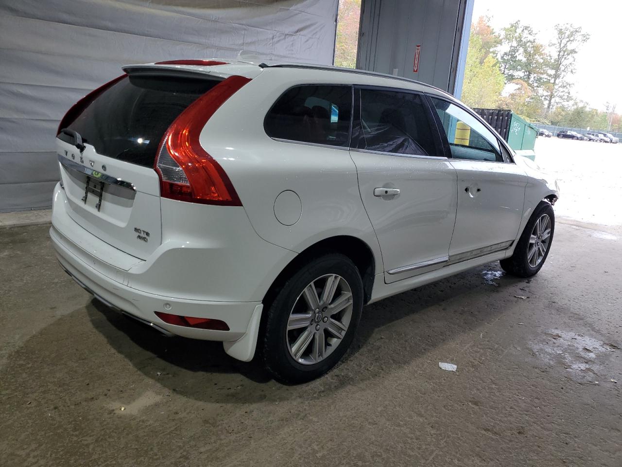 VOLVO XC60 T6 PLATINUM