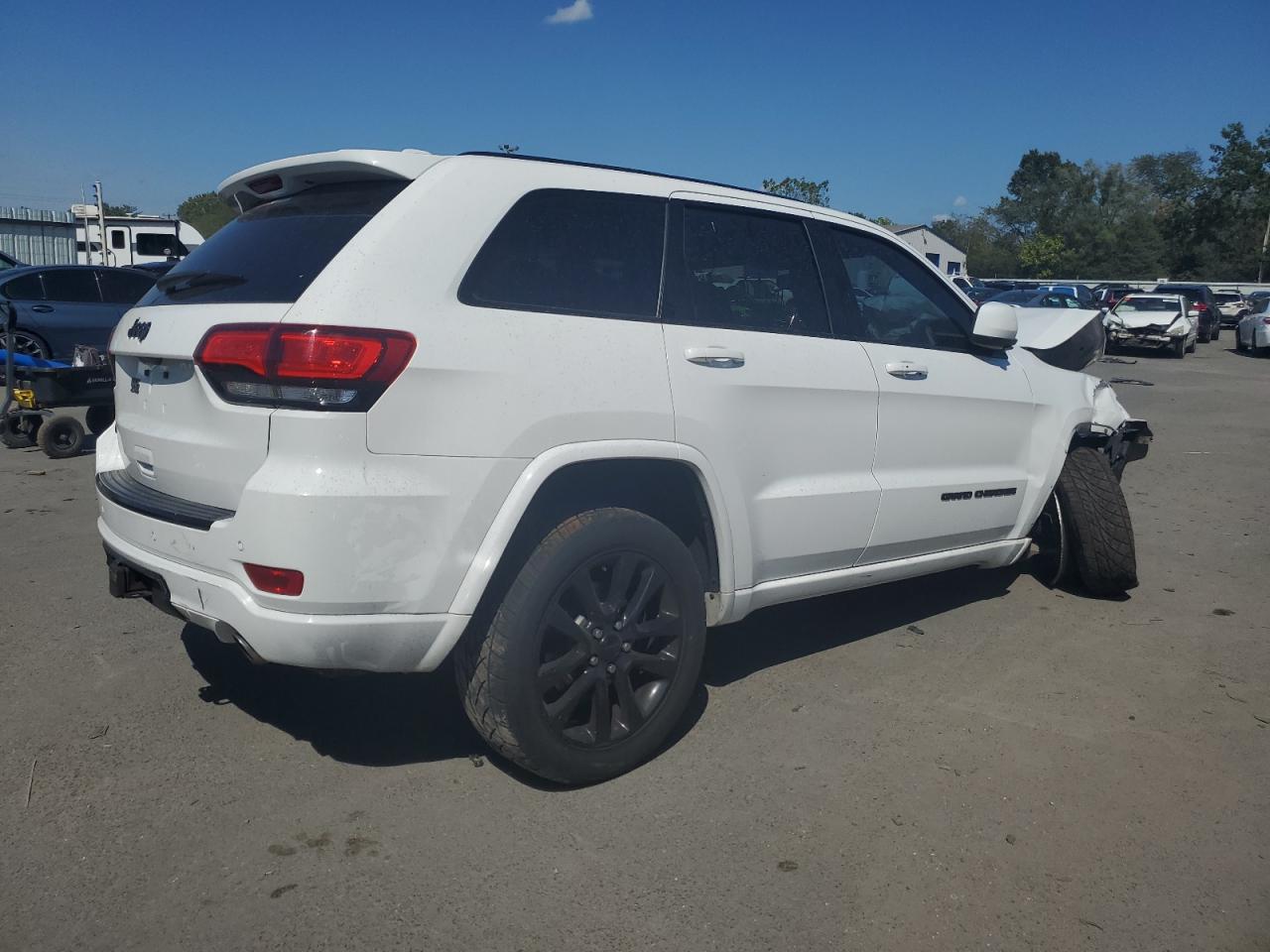 JEEP GRAND CHEROKEE LAREDO