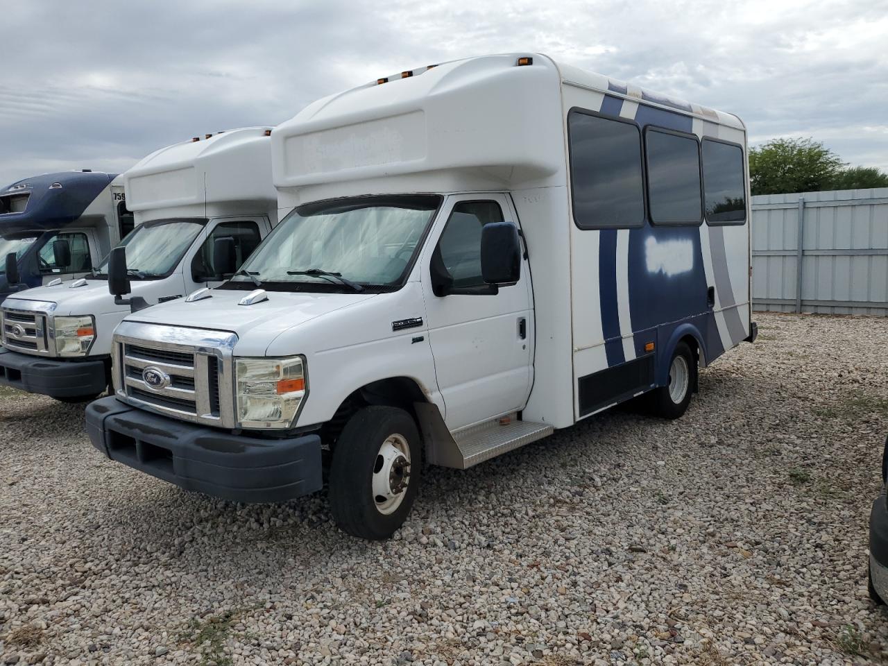 FORD ECONOLINE E350 SUPER DUTY CUTAWAY VAN