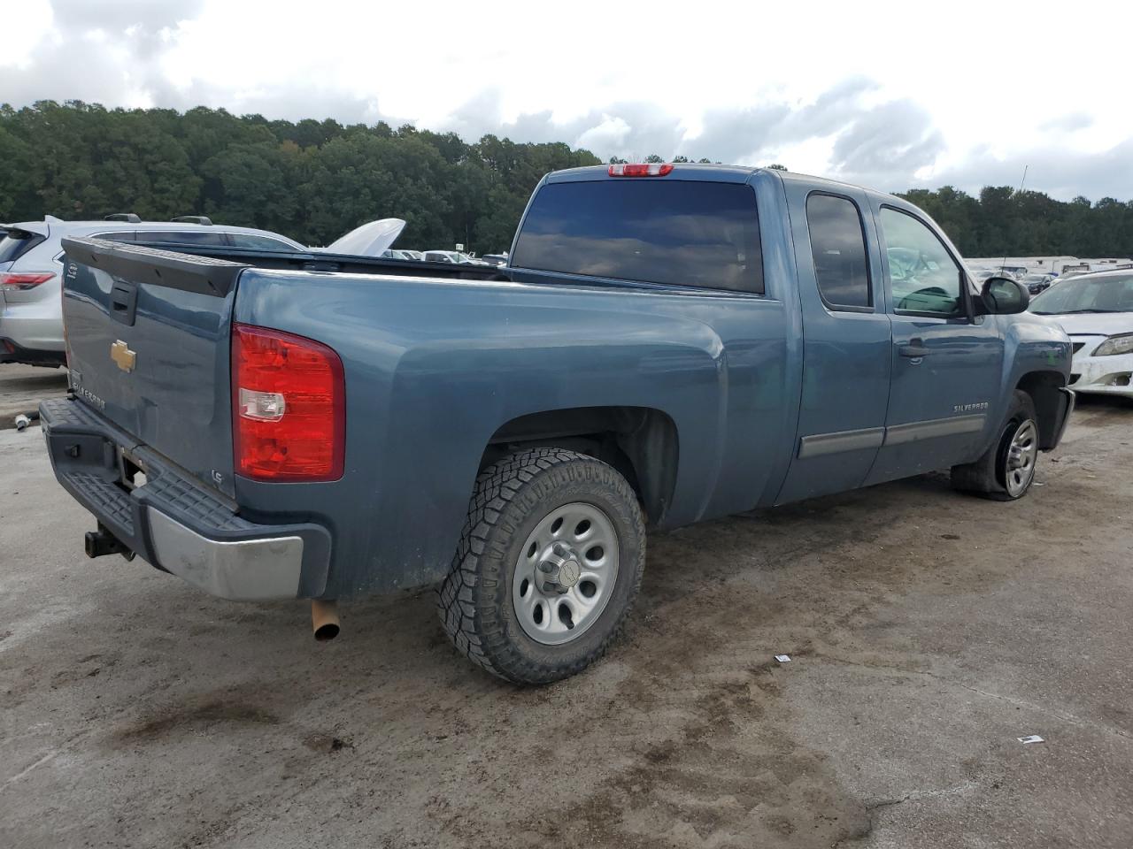 CHEVROLET SILVERADO C1500 LS