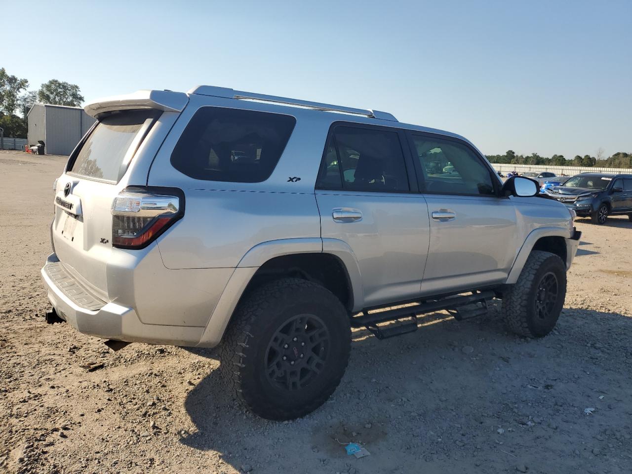 TOYOTA 4RUNNER SR5/SR5 PREMIUM