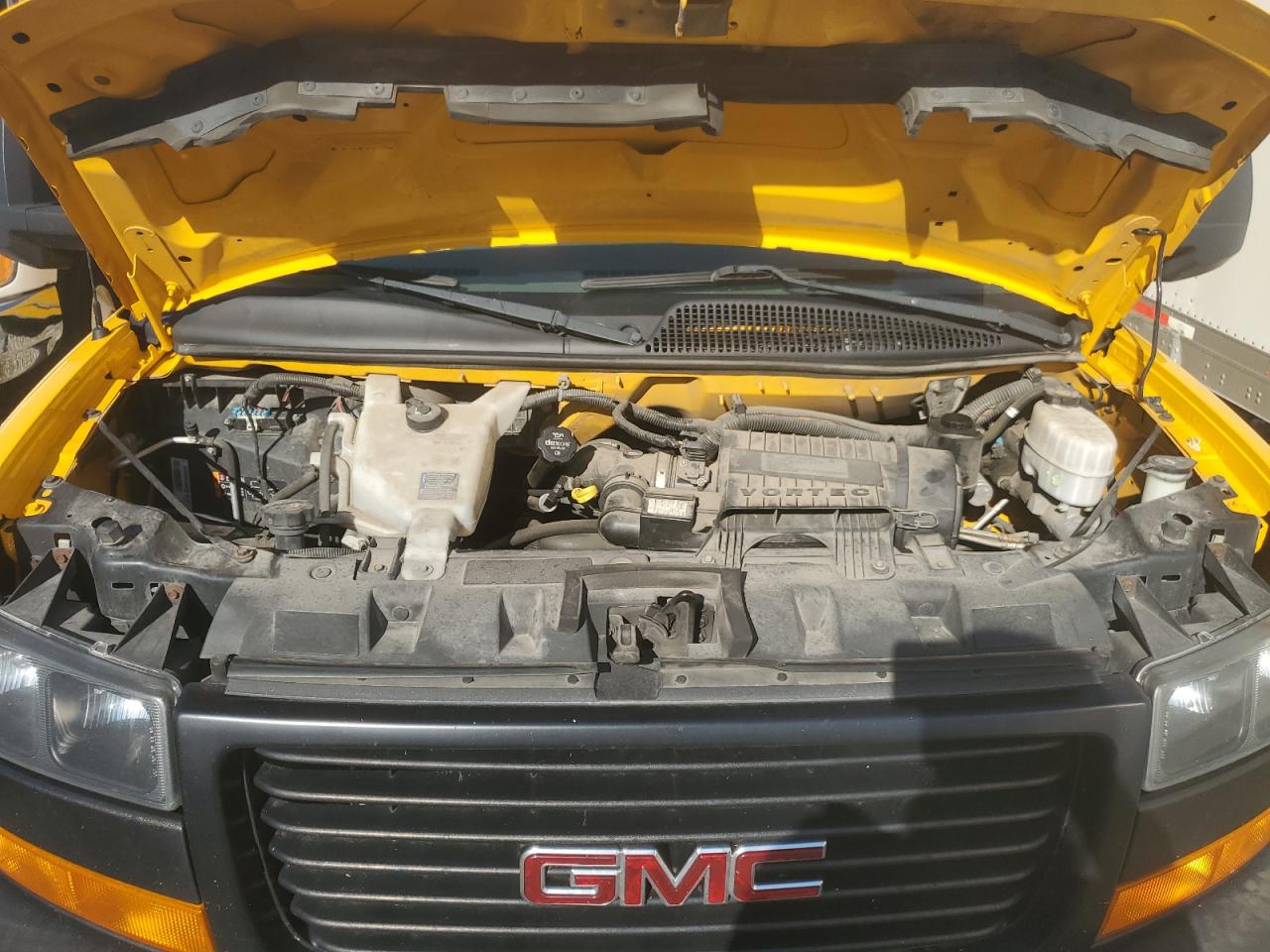 GMC SAVANA CUTAWAY G3500