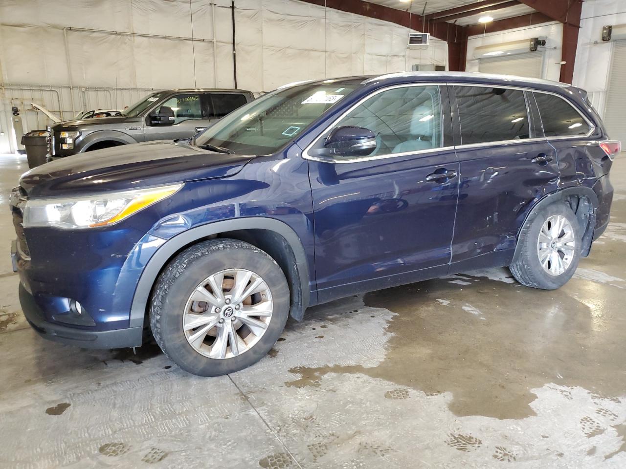 Lot #3265184995 2016 TOYOTA HIGHLANDER