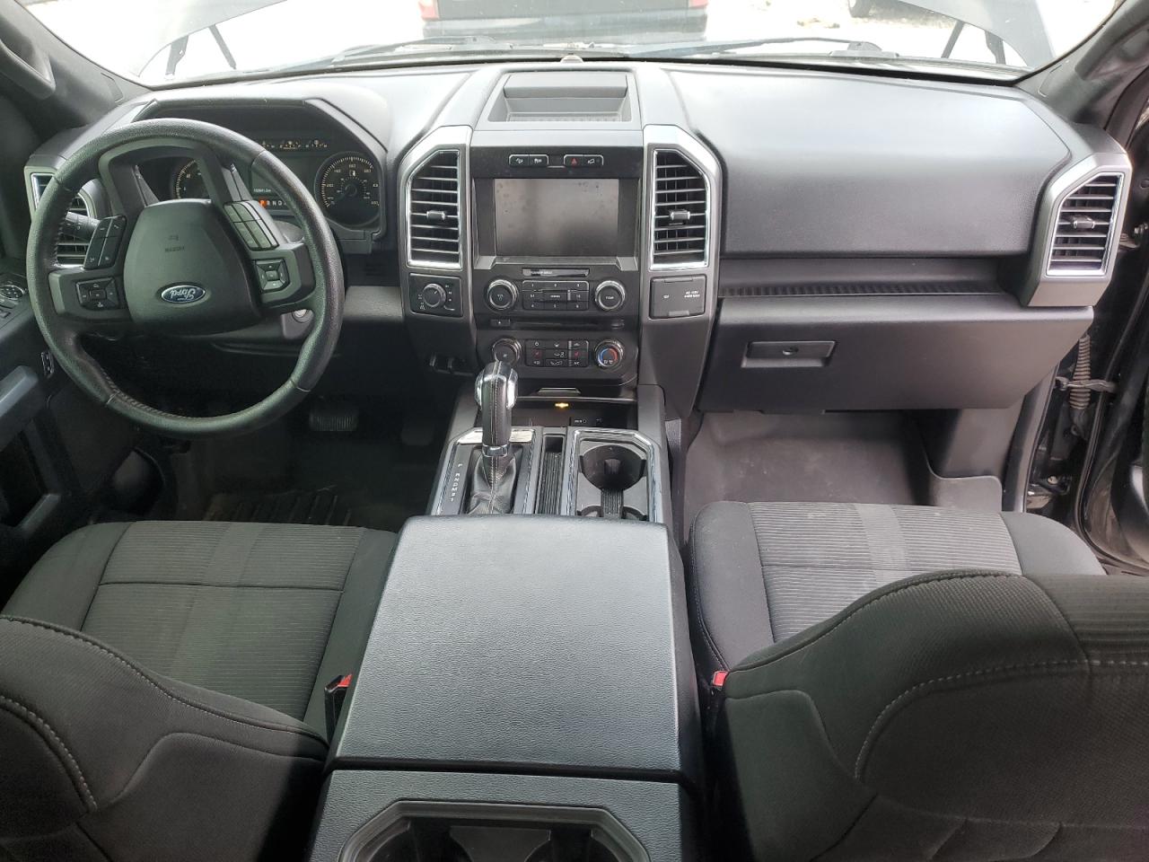 FORD F-150 SUPER CAB