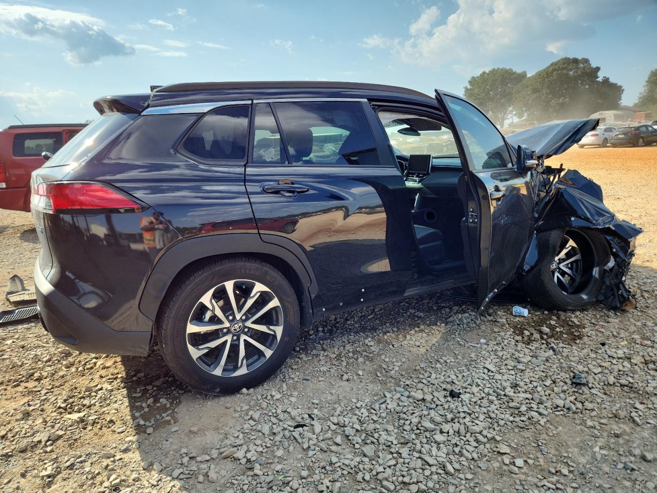 TOYOTA COROLLA CROSS XLE