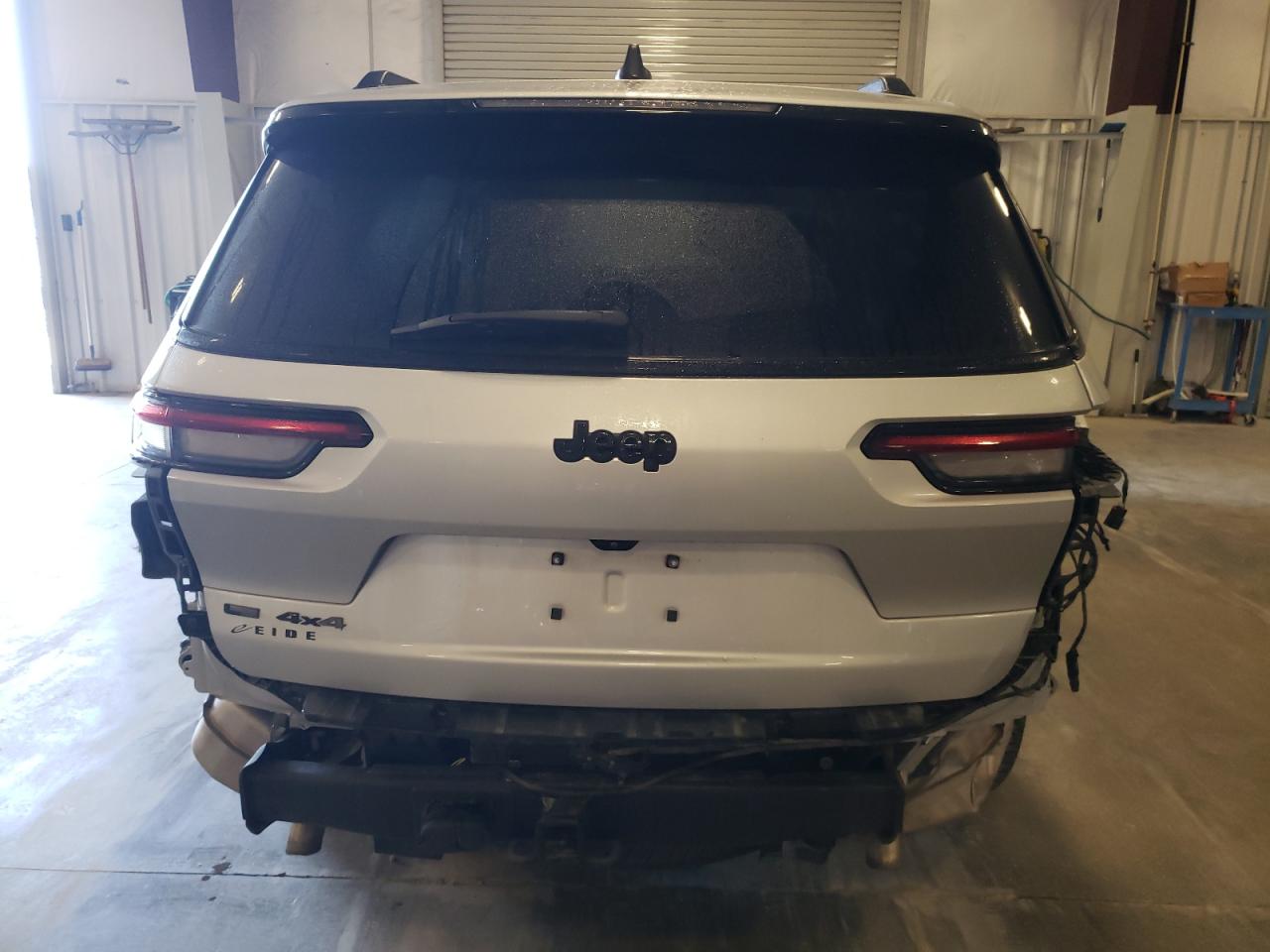 JEEP GRAND CHEROKEE L LAREDO