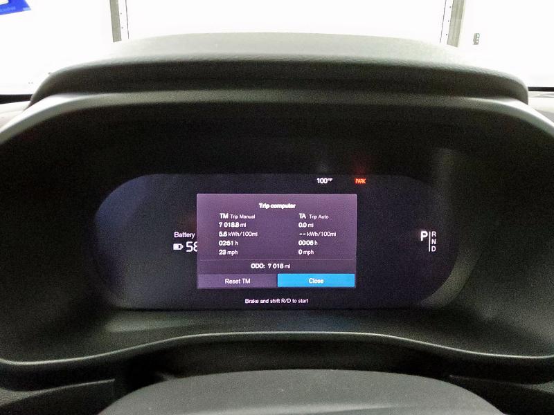 2024 VOLVO XC40 RECHA YV4ER3XL0R2253184