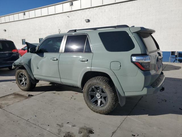 2022 TOYOTA 4RUNNER TRAIL - JTETU5JR0N5982369