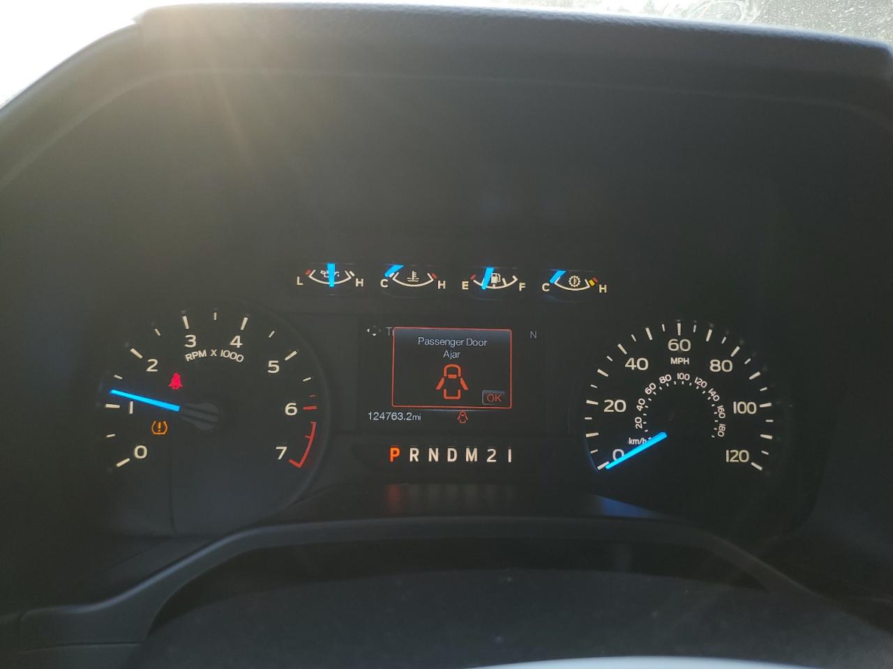 FORD F-150 SUPER CAB