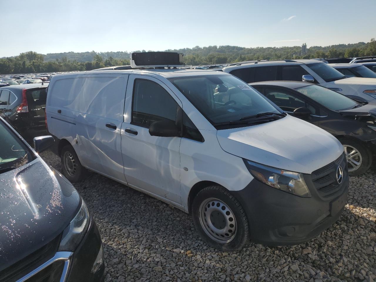 MERCEDES-BENZ METRIS