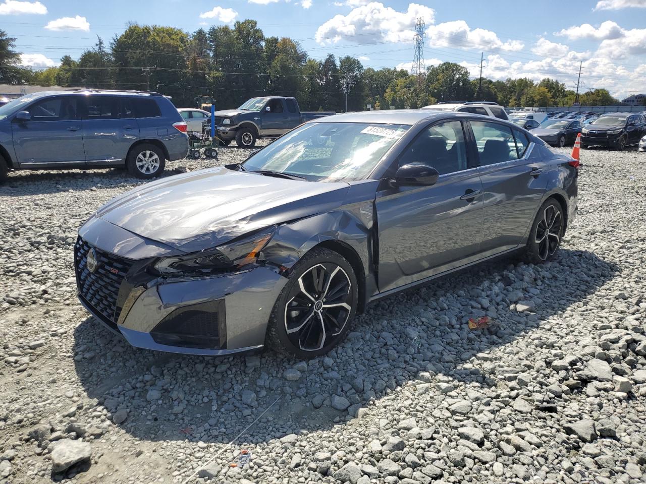 NISSAN ALTIMA SR