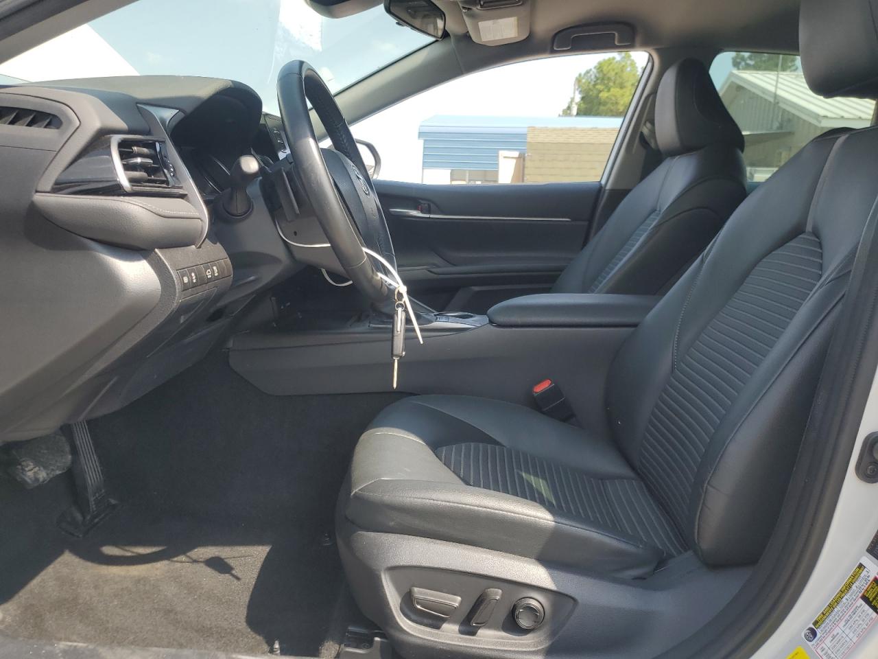 TOYOTA CAMRY SE NIGHT SHADE