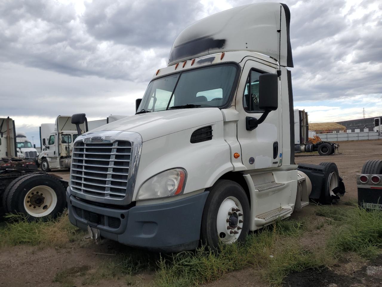 Lot #3246184088 2016 FREIGHTLINER CASCADIA 1
