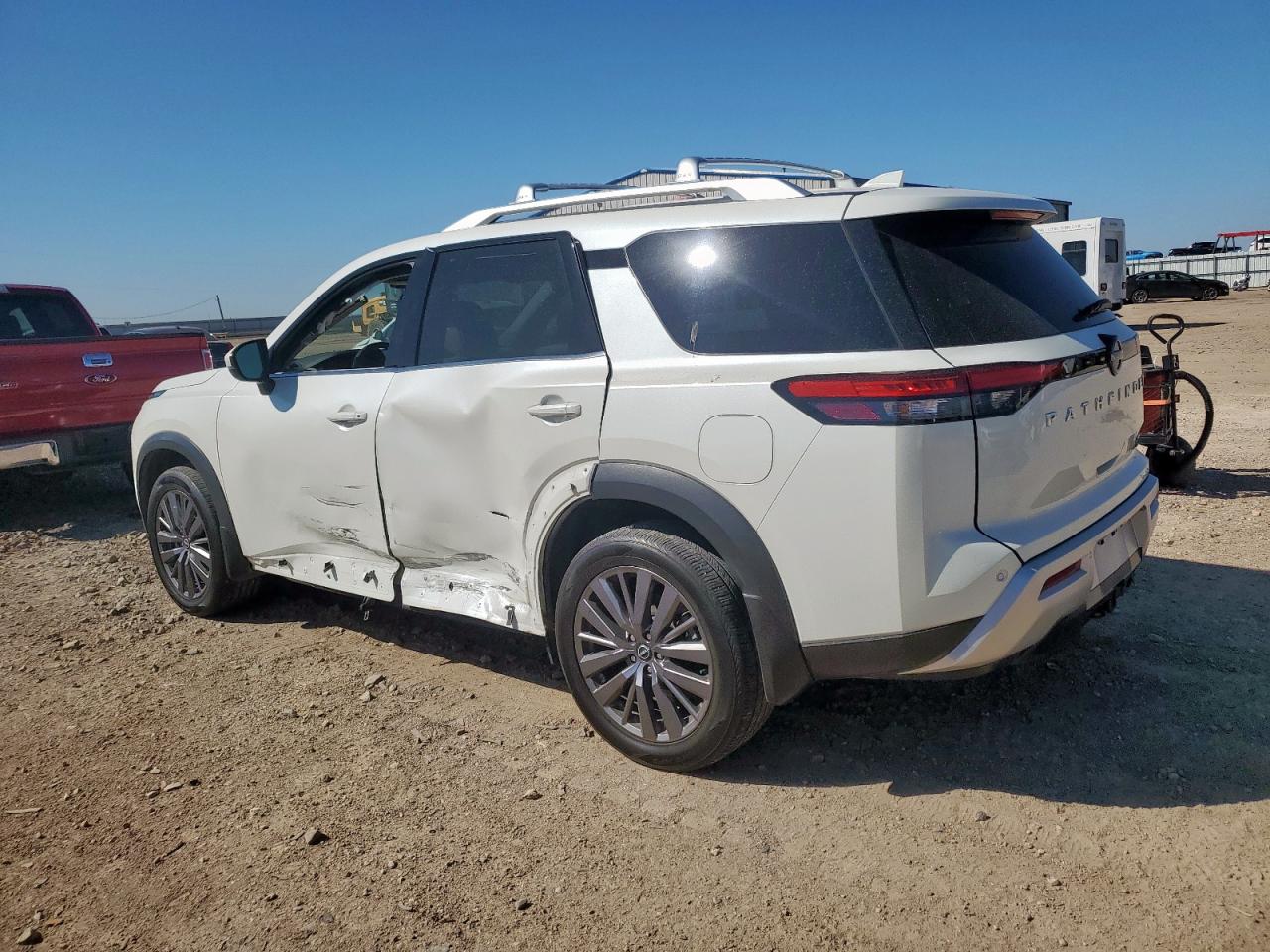 NISSAN PATHFINDER SL