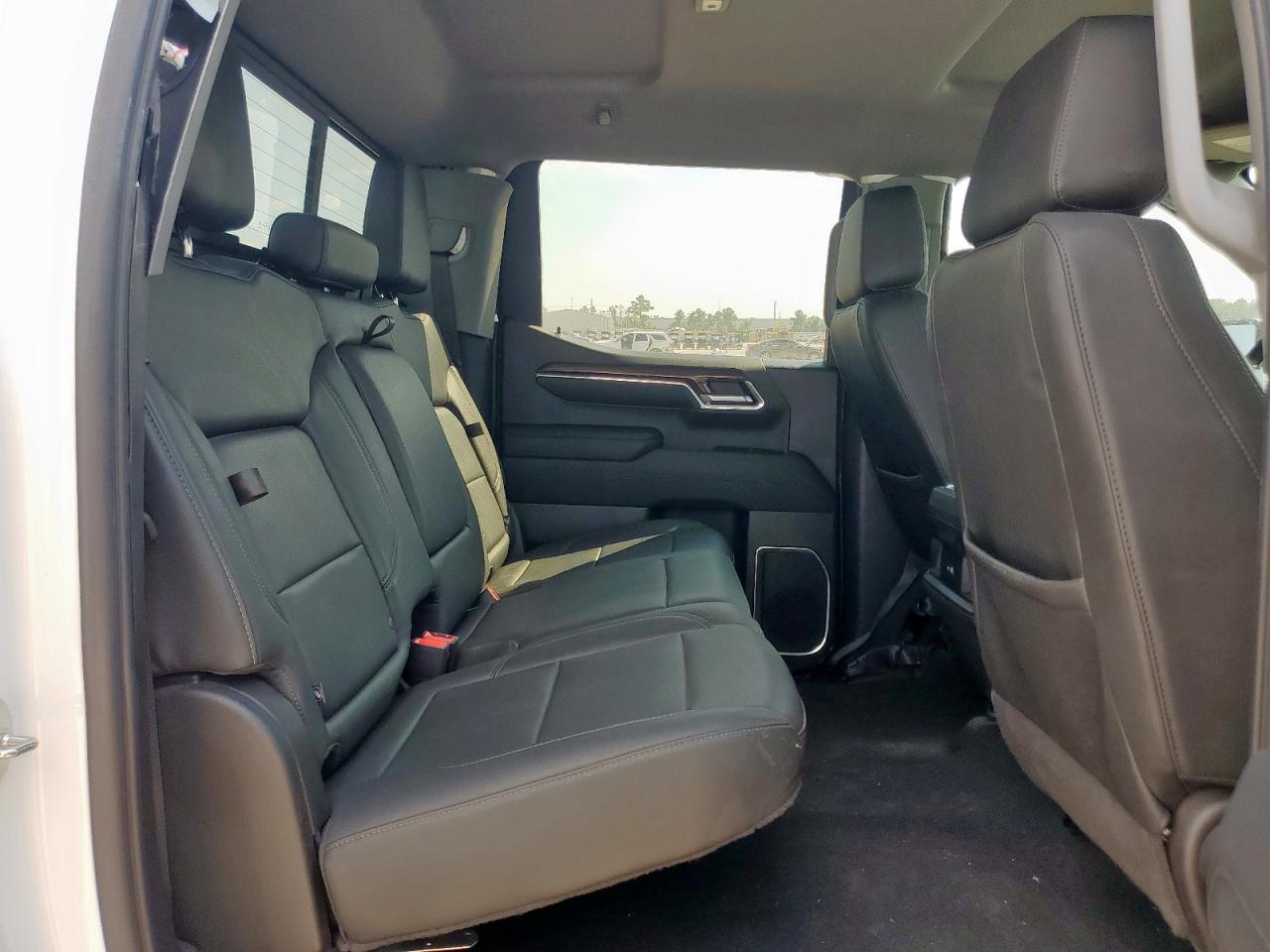 CHEVROLET SILVERADO K1500 RST