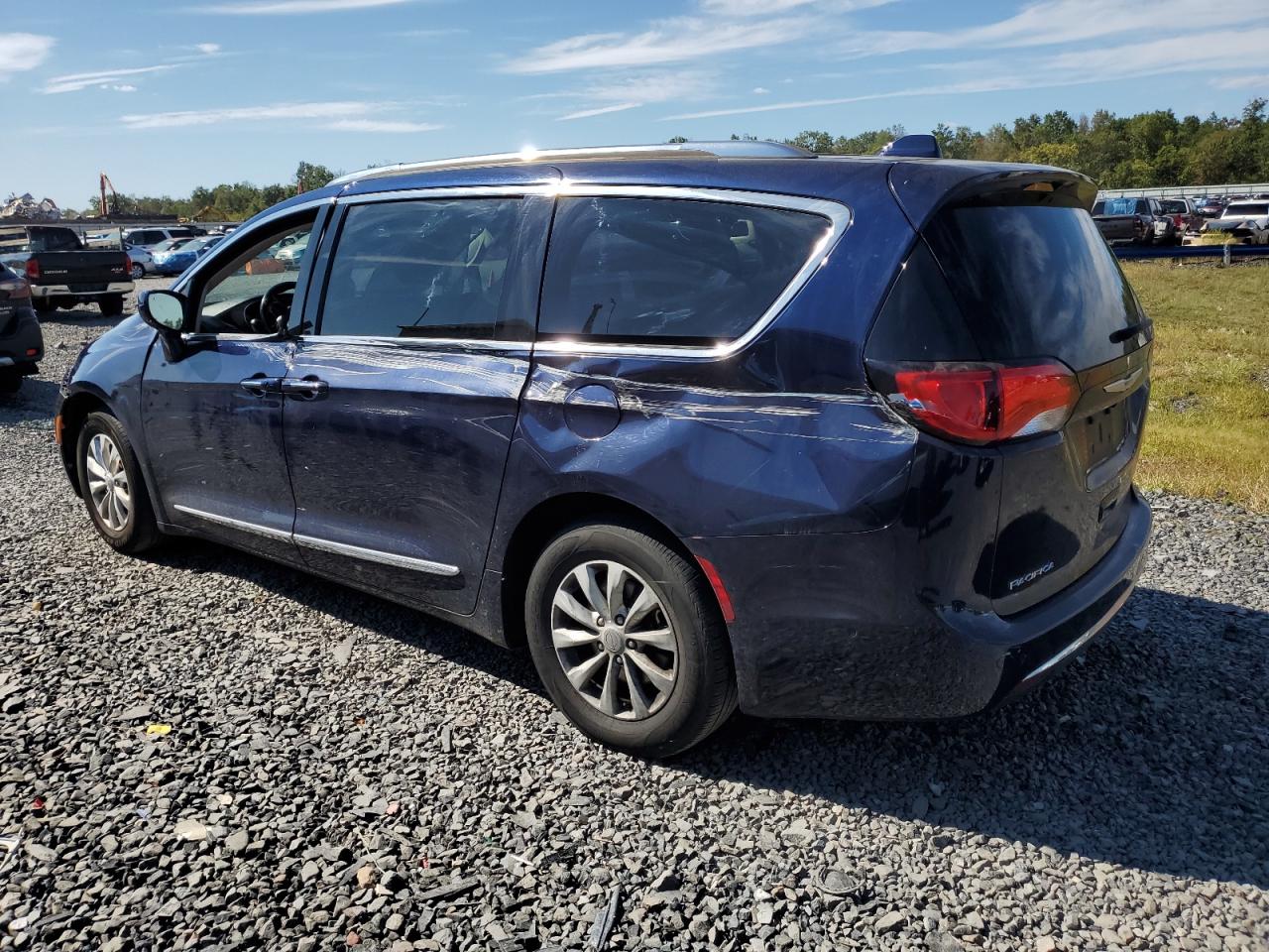 CHRYSLER PACIFICA TOURING L