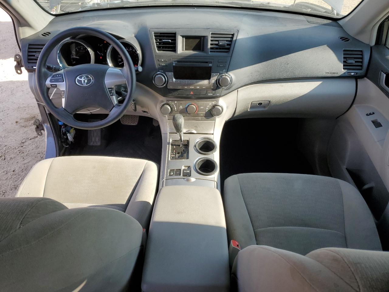 TOYOTA HIGHLANDER BASE