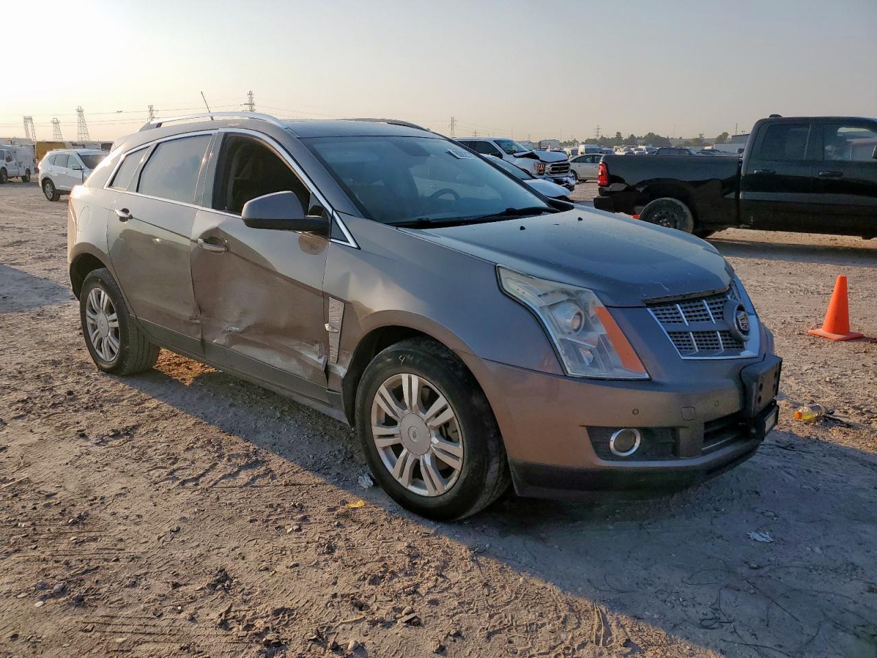 CADILLAC SRX LUXURY COLLECTION