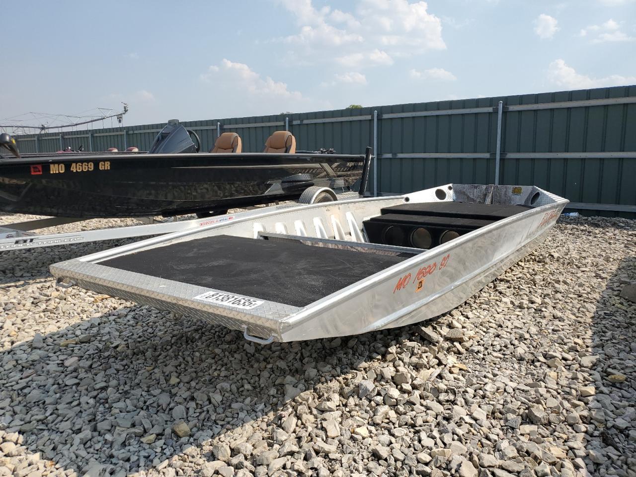 Lot #3291411147 2016 BLAZER BOAT