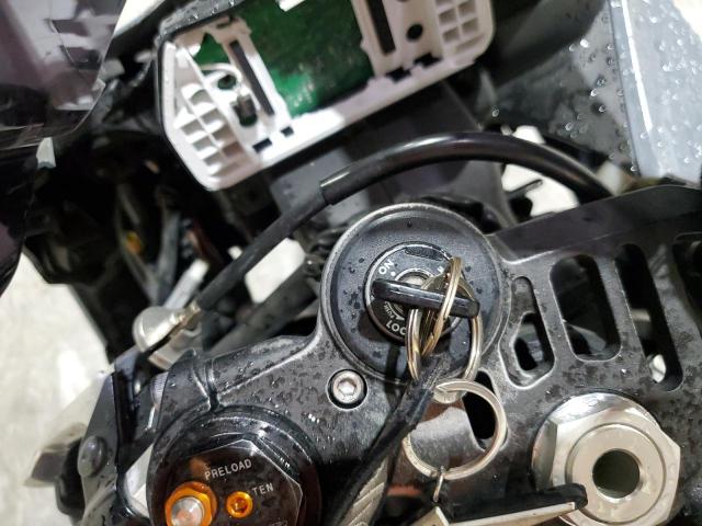 2023 YAMAHA YZFR1 JYARN66EXPA003292