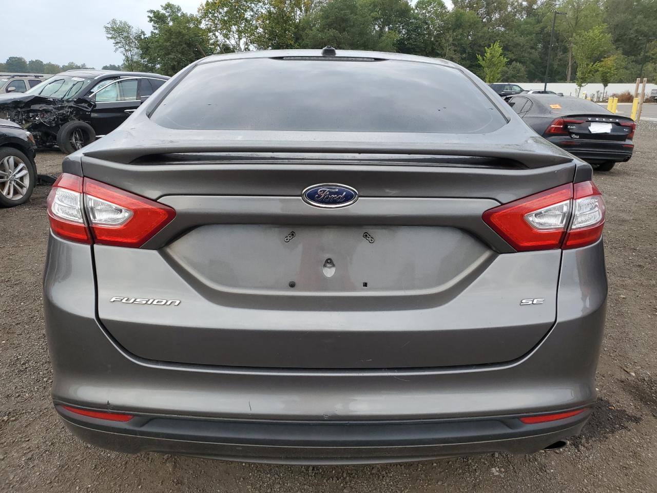 FORD FUSION SE