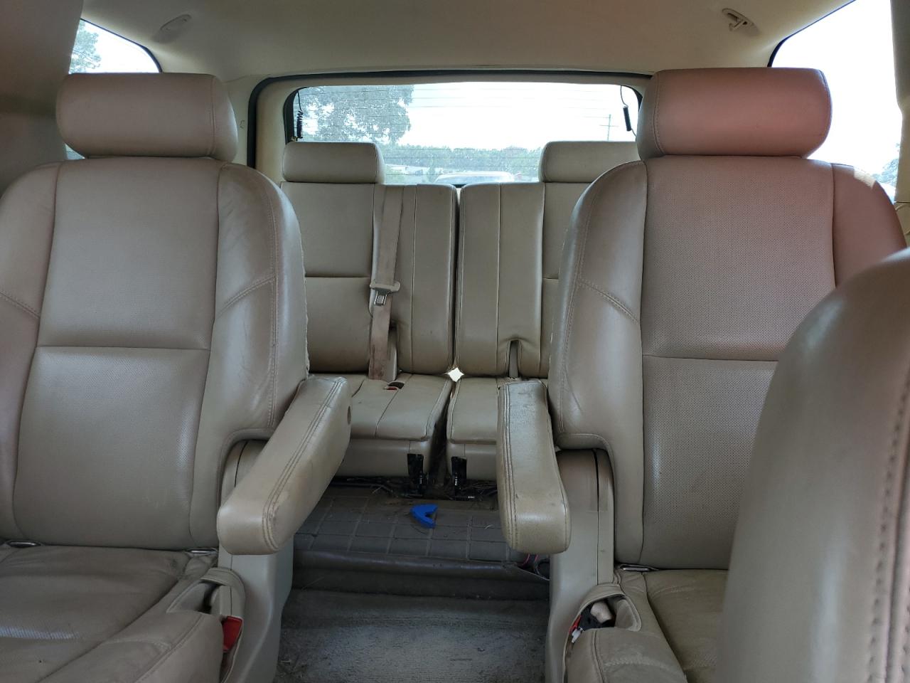 CADILLAC ESCALADE PREMIUM