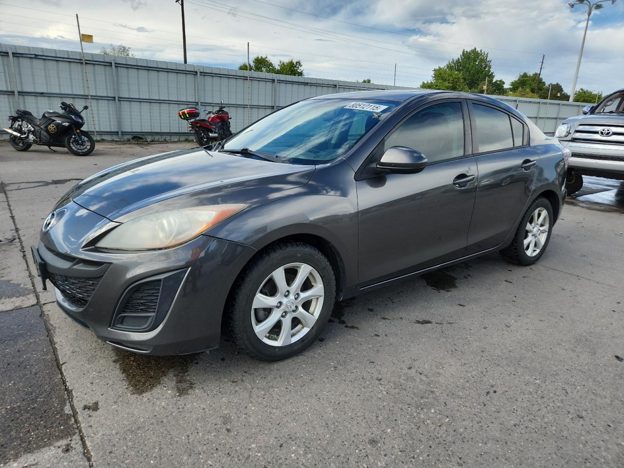 MAZDA 3 I