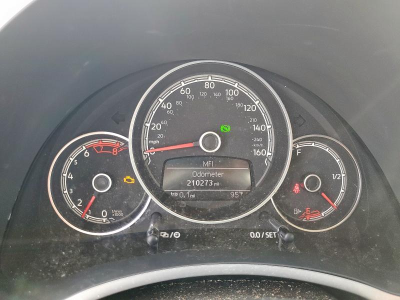 2019 VOLKSWAGEN BEETLE SE 3VWJD7AT1KM711584