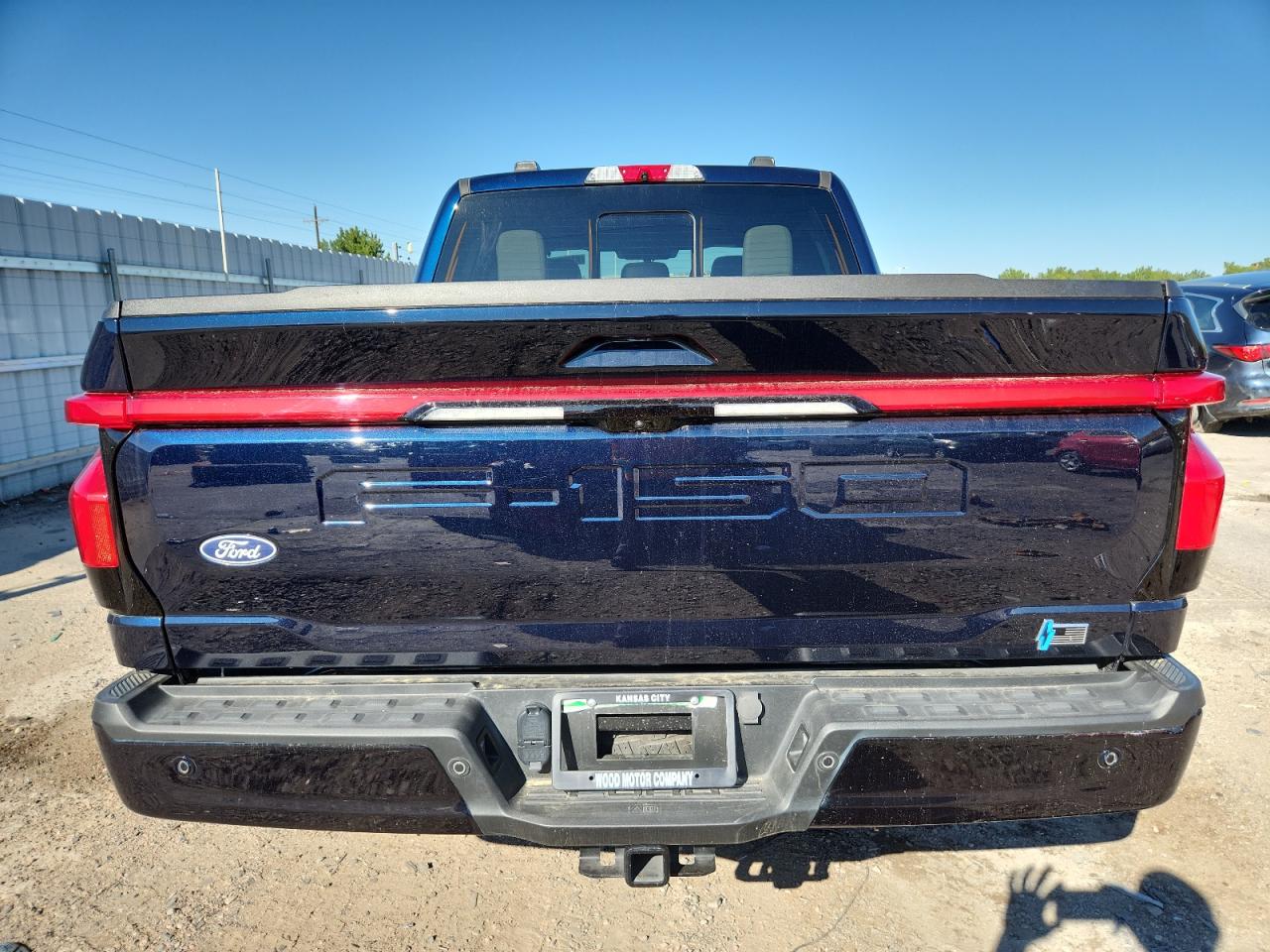 FORD F-150 LIGHTNING PLATINUM