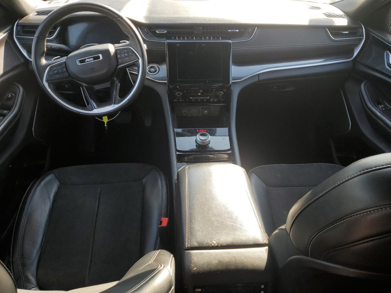 JEEP GRAND CHEROKEE L LAREDO