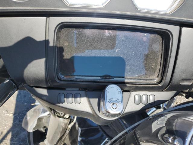 2019 HARLEY-DAVIDSON FLHX 5HD1KBCA0KB639010