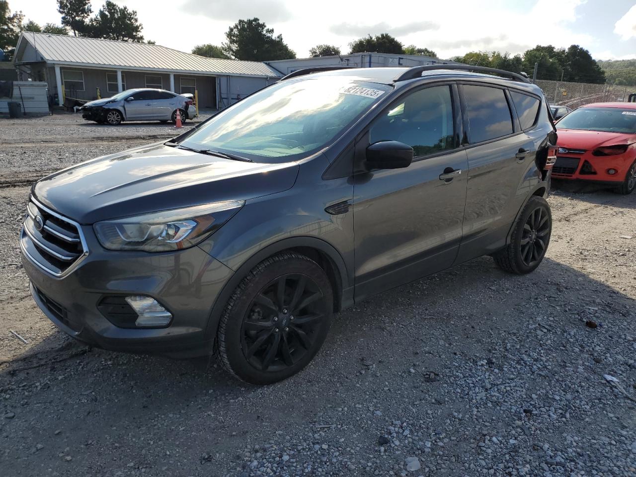FORD ESCAPE SE