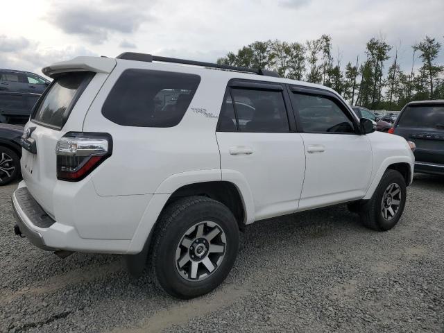 2019 TOYOTA 4RUNNER SR JTEBU5JR3K5718022