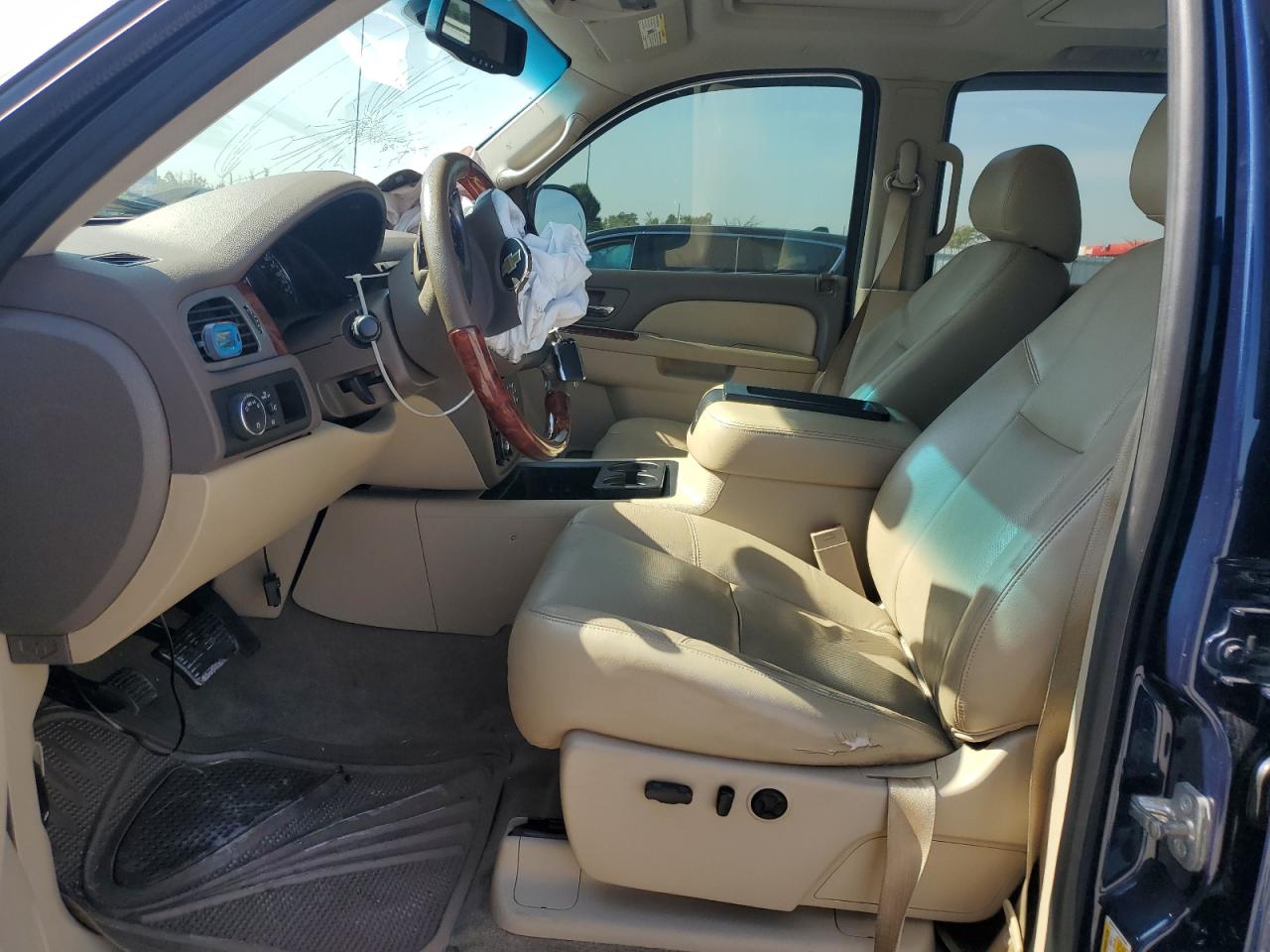 CHEVROLET SILVERADO C1500 LTZ